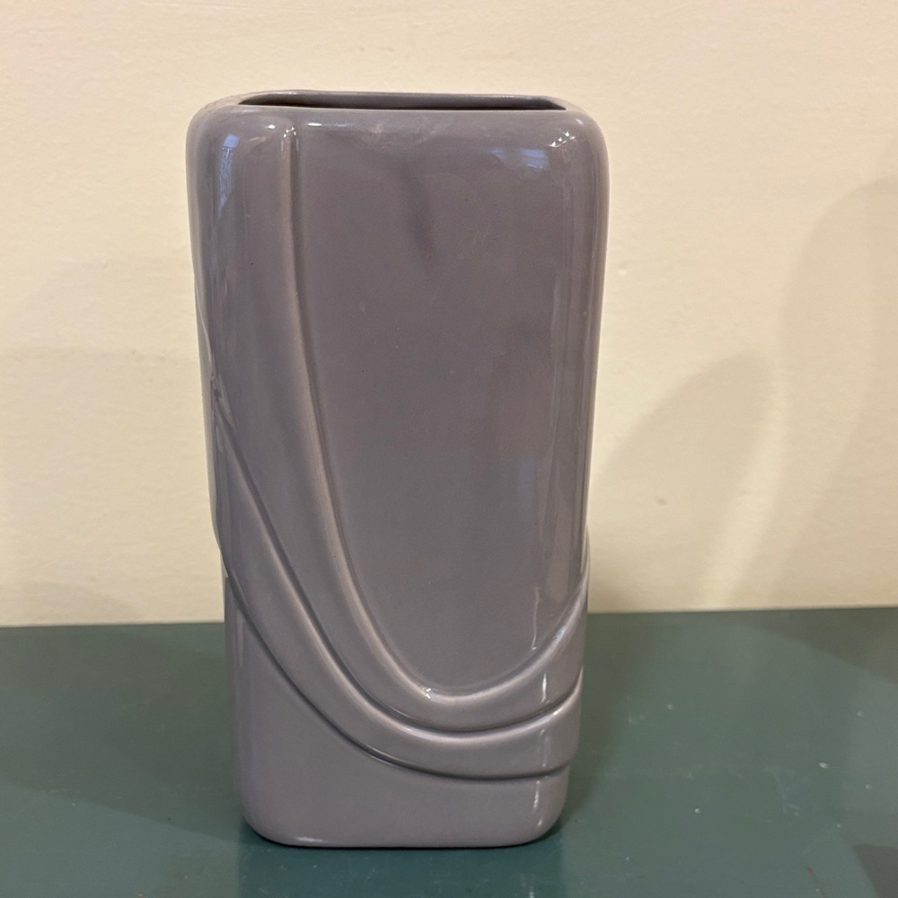 Vintage Inarco Grey Art Deco Ceramic Vase with Sleek Rectangular Design.